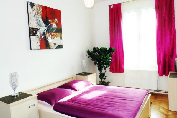 apartman-praha-romance3B975C525-9E7F-D446-47FB-B7BC83429BD9.jpg